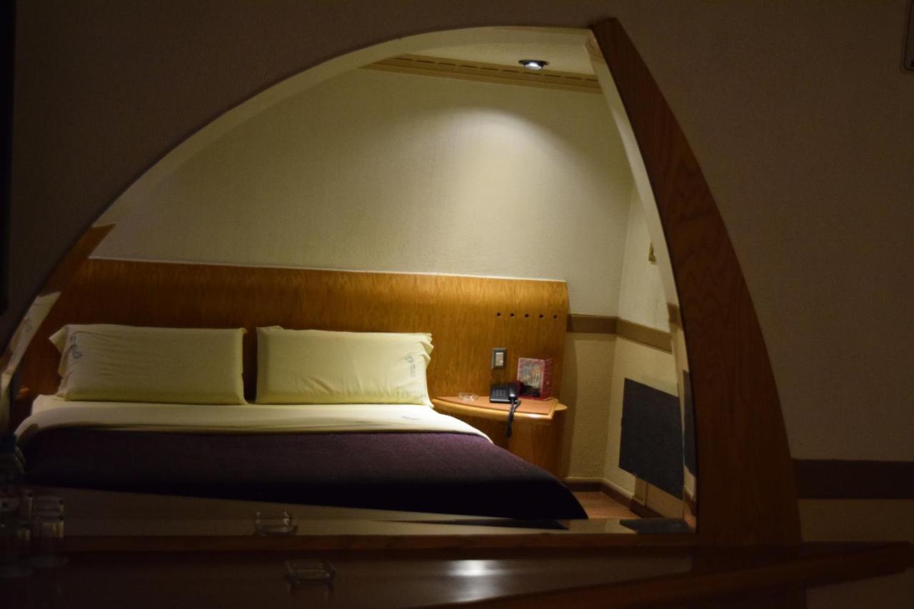 Hotel & Suites La Marquesa Толука Екстериор снимка